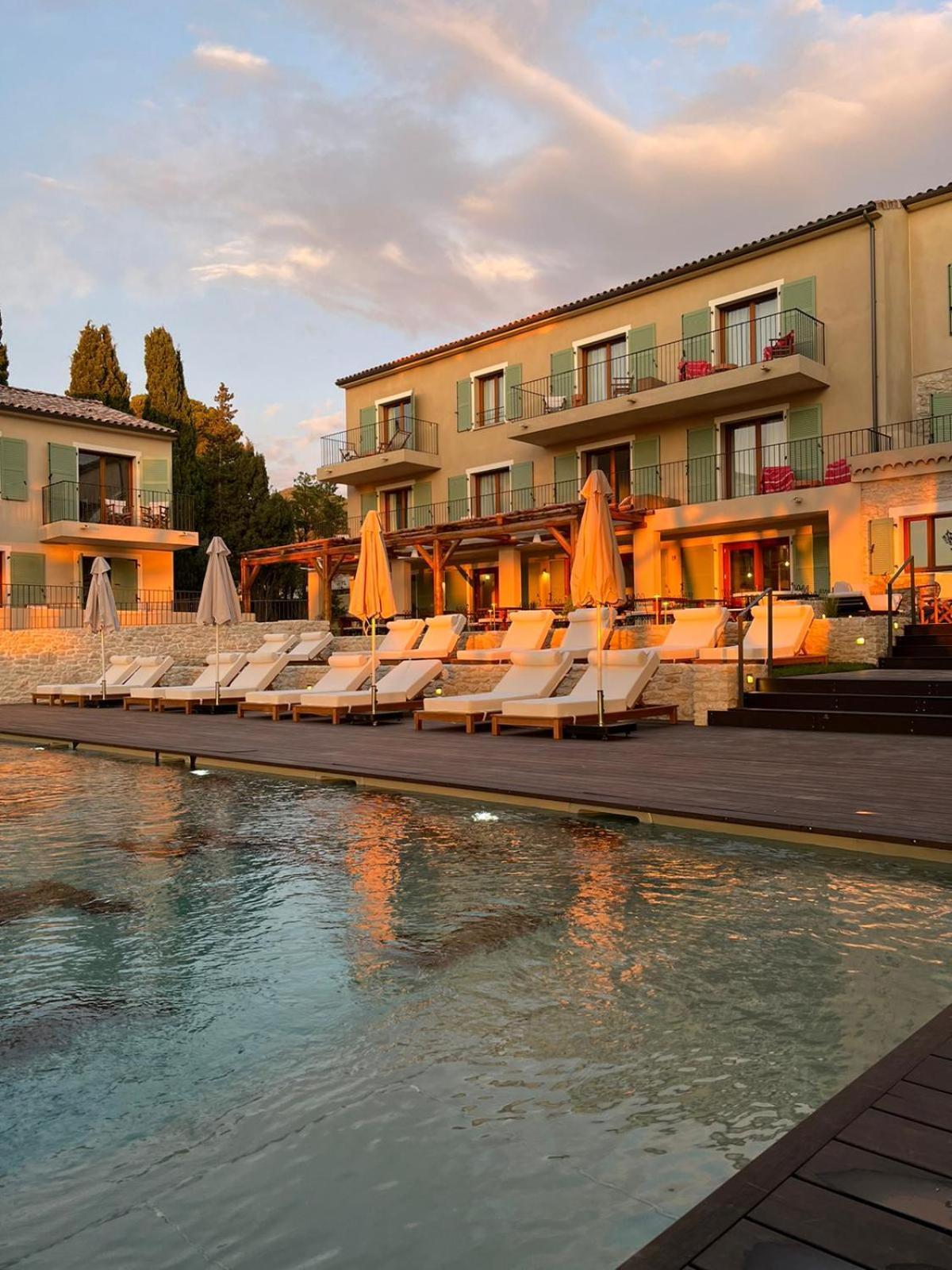Boutique Hotel Responsable Et Restaurant Basgi Basgi Saint-Florent  Luaran gambar